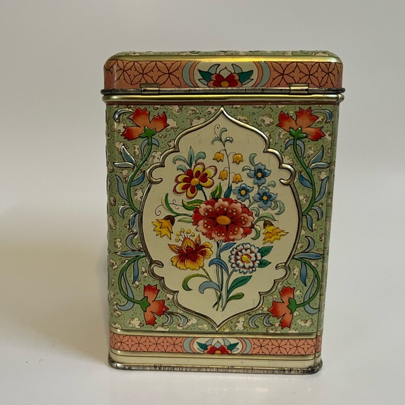 •Vintage Repousse Hinged Tea Tin Made In Holland• - Picture 4 of 7